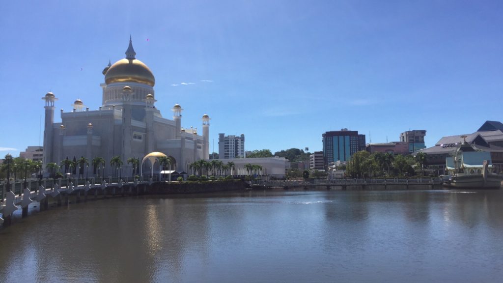 Elegant mosque Sultan Omar Ali Saifuddien by the river in Brunei. Stunning mosque in Brunei