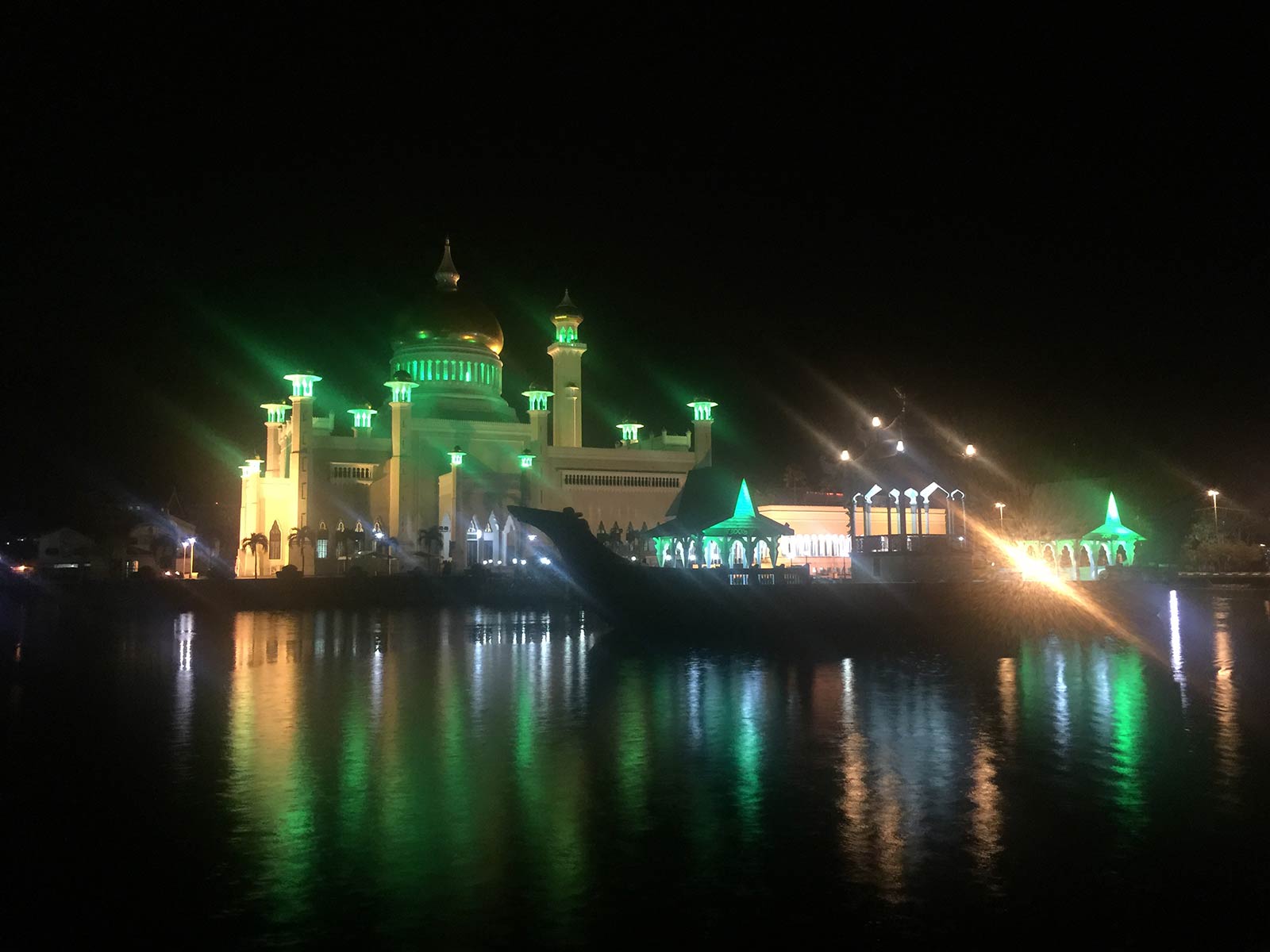 Elegant mosque Sultan Omar Ali Saifuddien at night in Brunei. Stunning mosque in Brunei