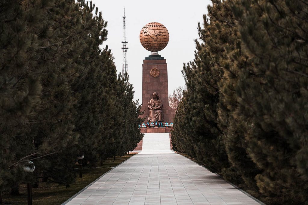 Monument at Qanotchi in Tashkent, Uzbekistan. Meat sweats in Tashkent