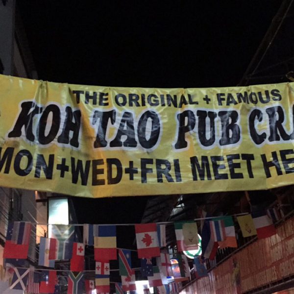 Koh Tao Pub Crawl banner in Koh Tao, Thailand. All you need to know about South East Asia's biggest pub crawl