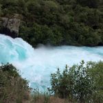 Huka falls in NZ. Eating eggs and playing golf in Lake Taupo