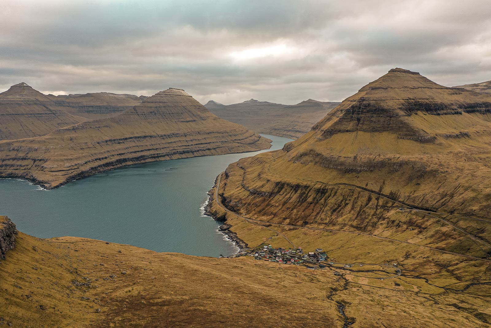 Villingdalsfjall in Faroe Islands. Full guide & itinerary for the Faroe Islands