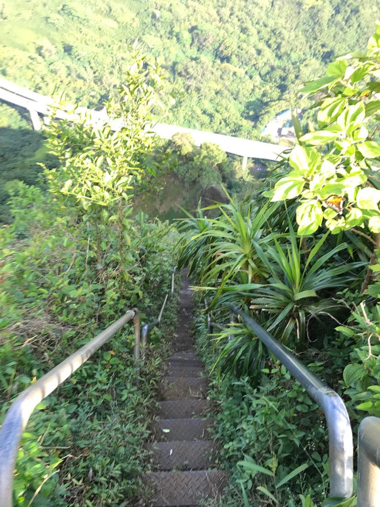 Looking down Stairway to Heaven in Oahu, Hawaii. Climbing the stairway to heaven, Hawaii & full guide