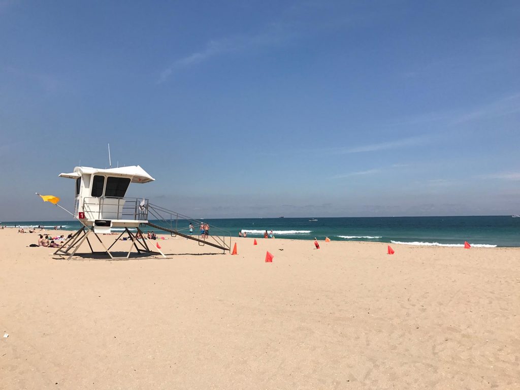 Beach with life guard outpost at Fort Lauderdale in Florida, USA. Mexico City & Teotihuacan