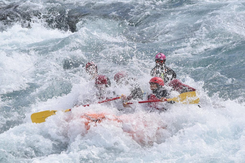 David Simpson and fellow rafters getting wiped out on White Water rafting at Puerto Montt, Chile. Valparaiso & The Cruise to the end of the World pt3