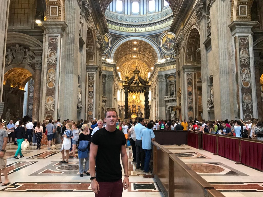 David Simpson and church-goers at Saint Peters Basilica, The Vatican. The Pope and getting thrown out of The Sistine Chapel
