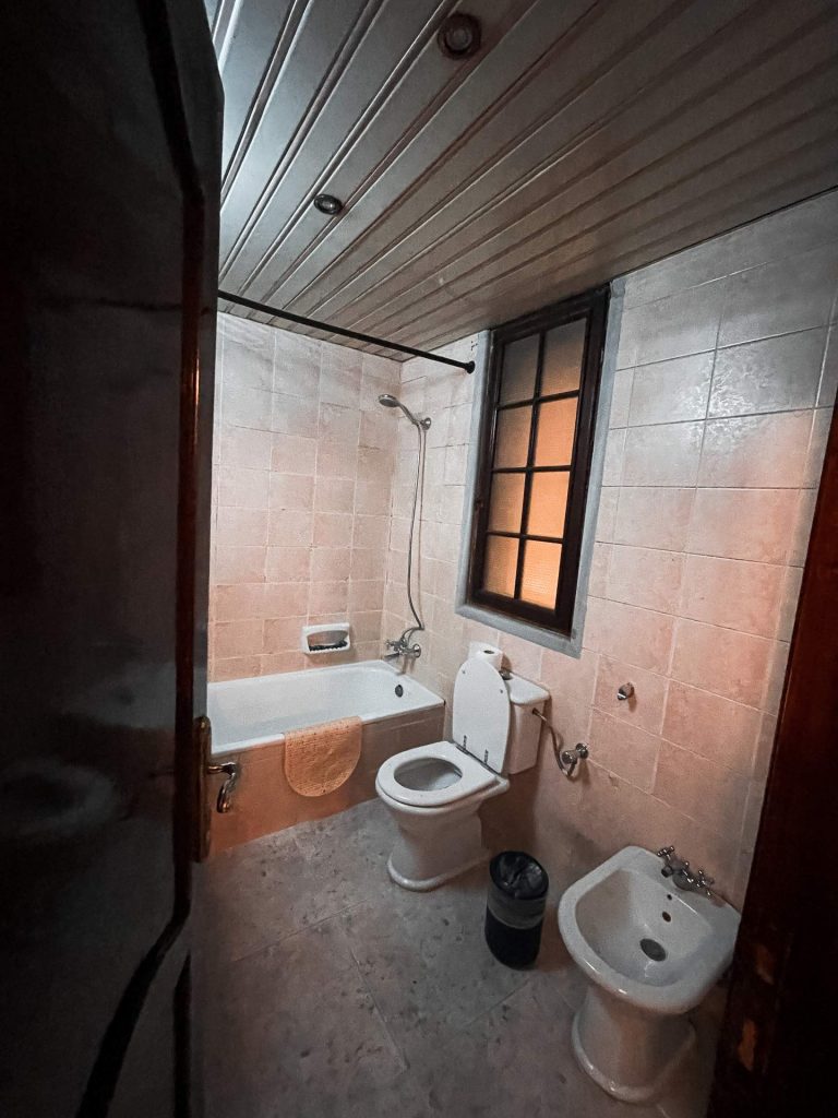 Bathroom accommodations at hotel in Hama in Aleppo. A day in Hama, Syria