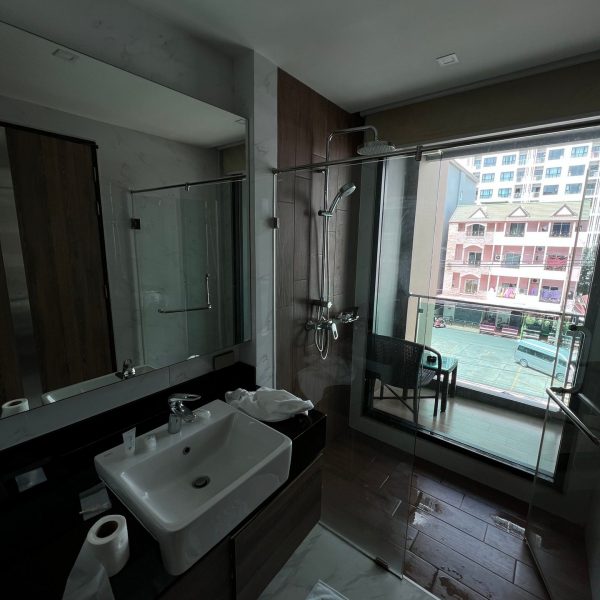 Bathroom accommodations of Acqua Hotel in Pattaya, Thailand. A make over on Pattaya Beach