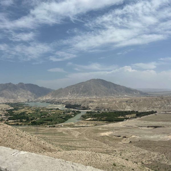 Mountains and plains in Jalalabad, Afghanistan. Worst food poisoning, Jalalabad
