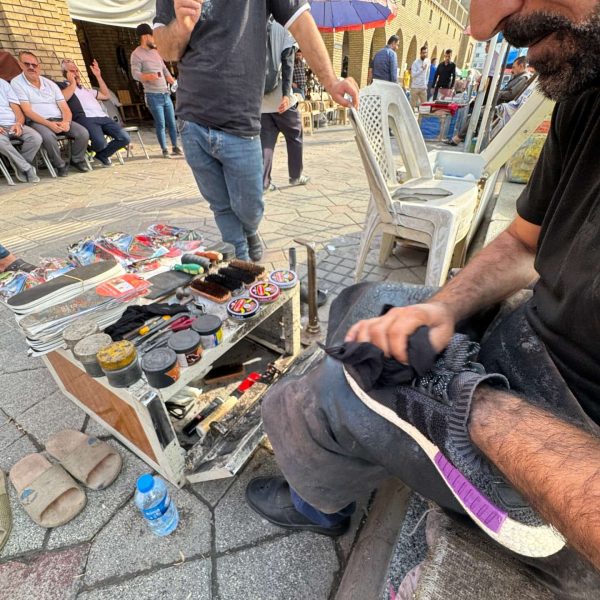 Shoemaker at Erbil market in Iraq. Saddam's torture house, Erbil & Sulaymaniyah